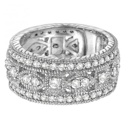 Женское кольцо из белого золота с муассанитами
