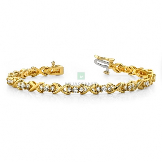 Женский браслет из желтого золота с муассанитами