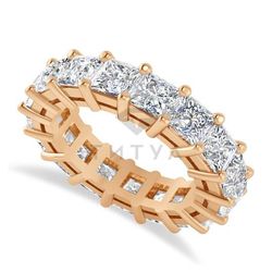 Обручальное кольцо из красного золота с муассанитами
