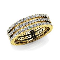 Обручальное кольцо из желтого золота с муассанитами по кругу