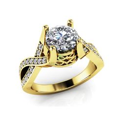 Помолвочное кольцо из желтого золота с муассанитами