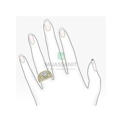 Золотое женское кольцо с муассанитами